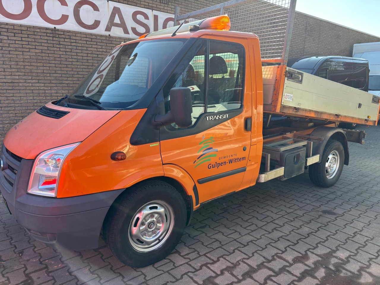 Ford Transit - 330S 2.4 TDCI KIPPER!!! MOTOR DEFECT - AutoWereld.nl