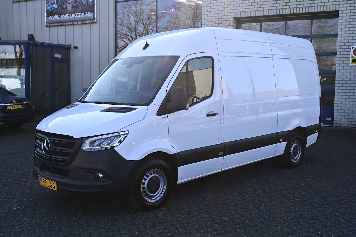 Mercedes-Benz Sprinter - 315 CDI L2H2 KOELWAGEN LED, MBUX Navigatie met Camera, Standkachel - AutoWereld.nl