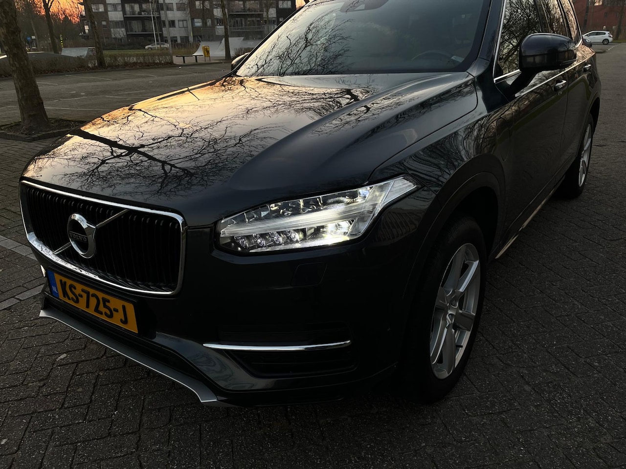 Volvo XC90 - 2.0 T8 Twin Engine AWD Momentum NAP, dealer onderhouden - AutoWereld.nl