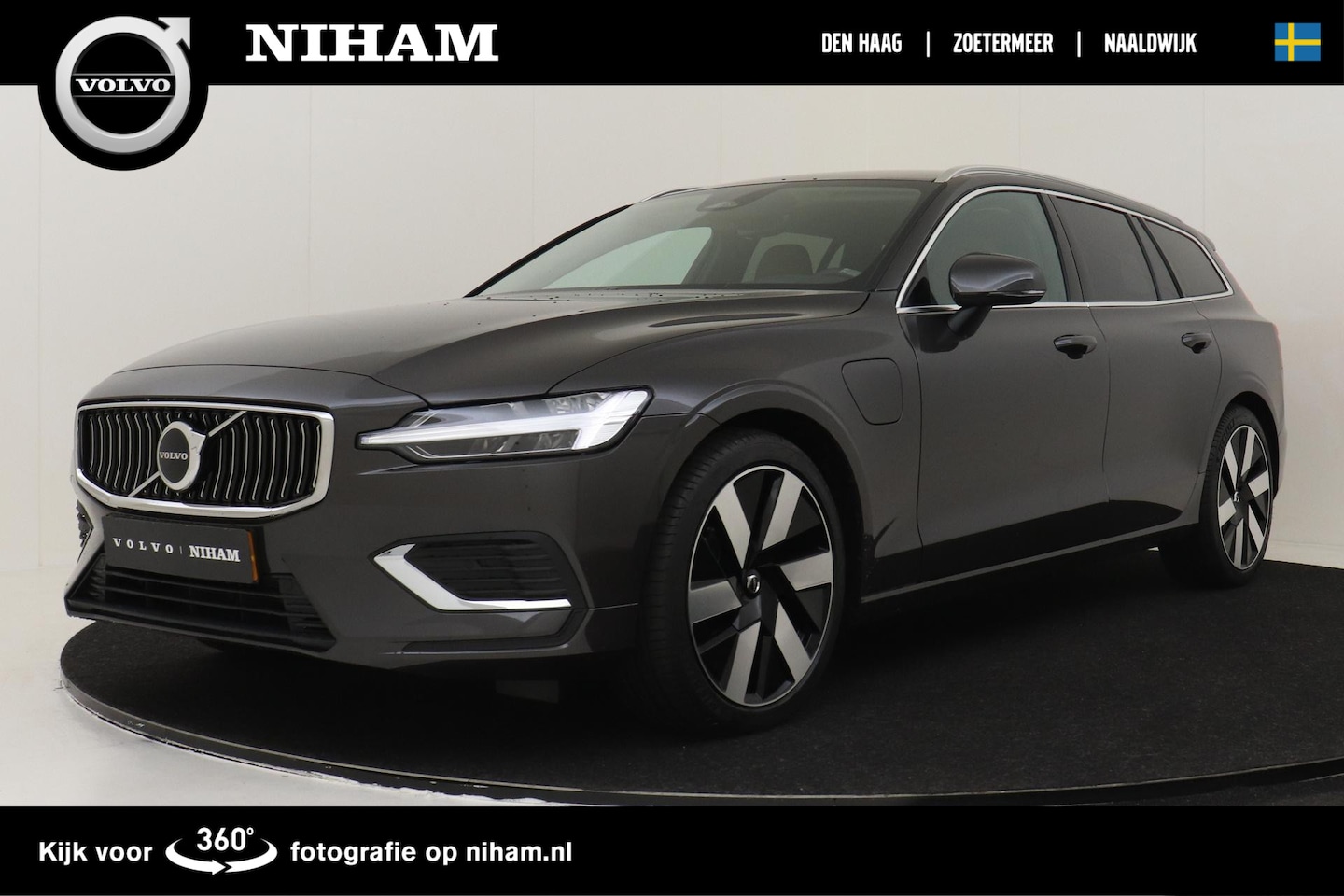 Volvo V60 - T6 PLUG-IN HYBRID AWD ESSENTIAL EDITION -ADAP.CRUISE|CLIMATE|20"|BLIS|LEDER|CAMERA|BLIS - AutoWereld.nl