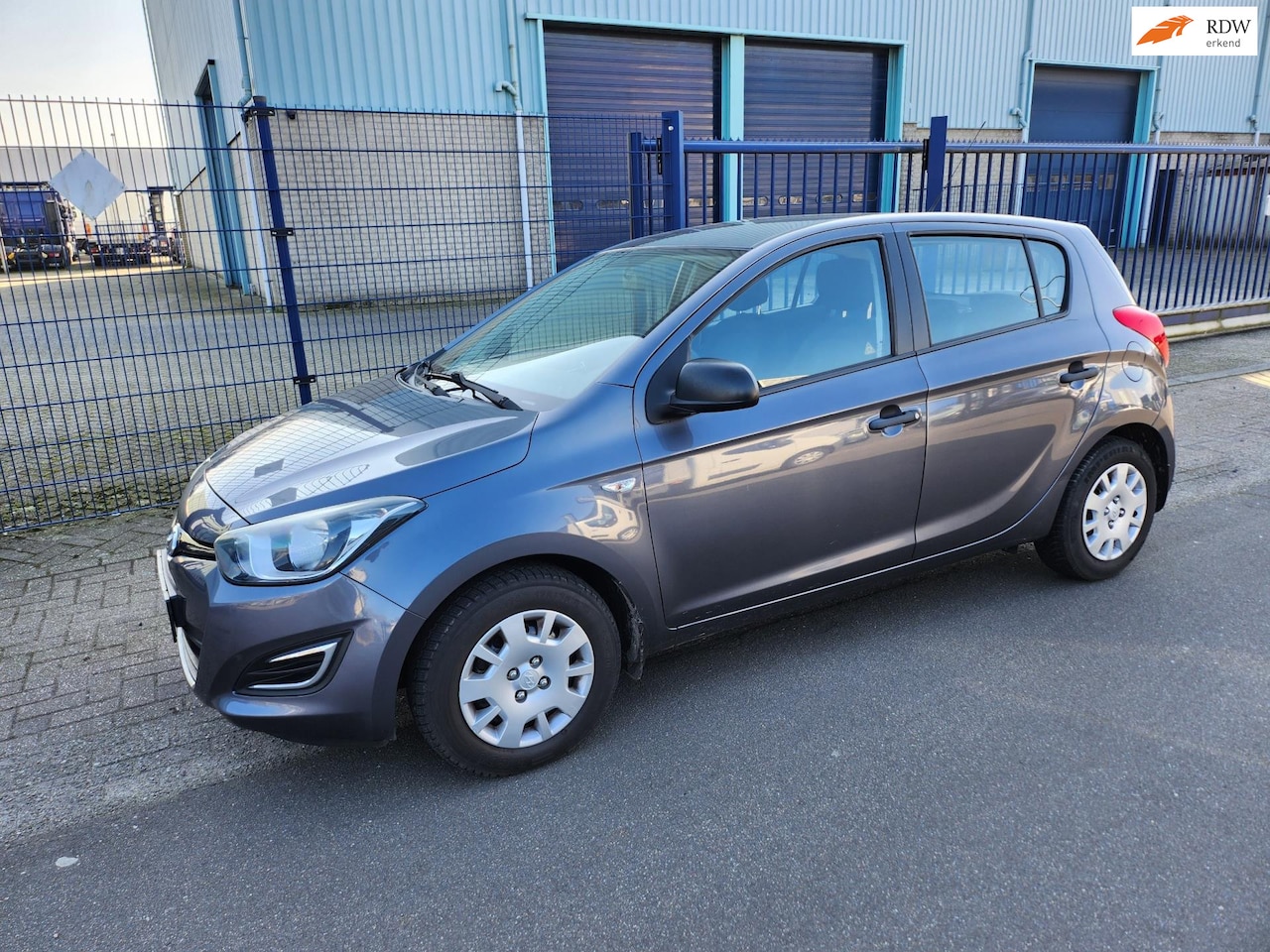 Hyundai i20 - 1.2i First Edition 5-DRS *106.765 KM*AIRCO*CV - AutoWereld.nl