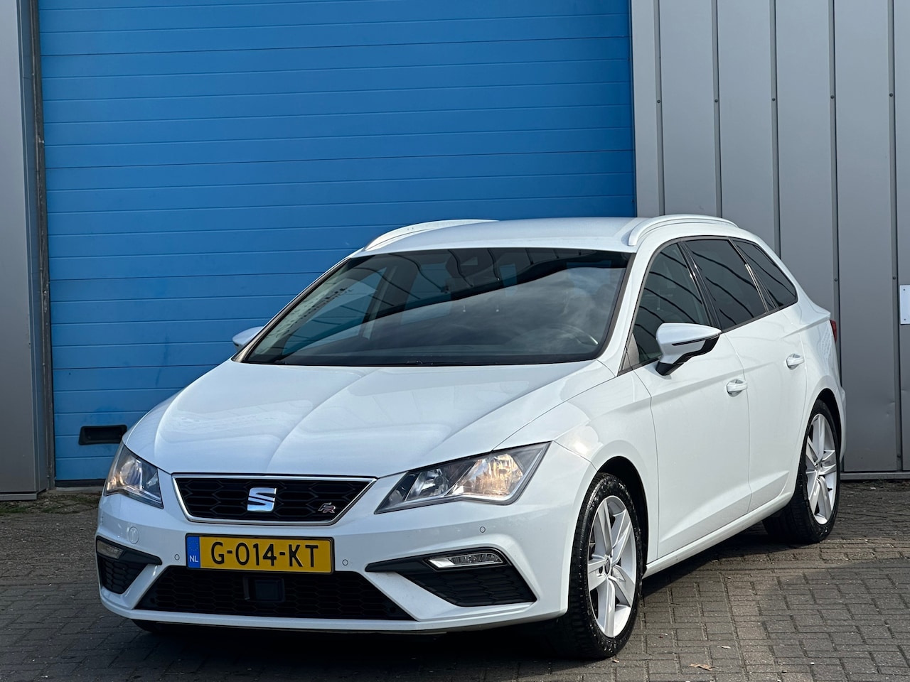 Seat Leon ST - 1.5 TSI FR Business Intense AUTOMAAT ALCANTARA - AutoWereld.nl