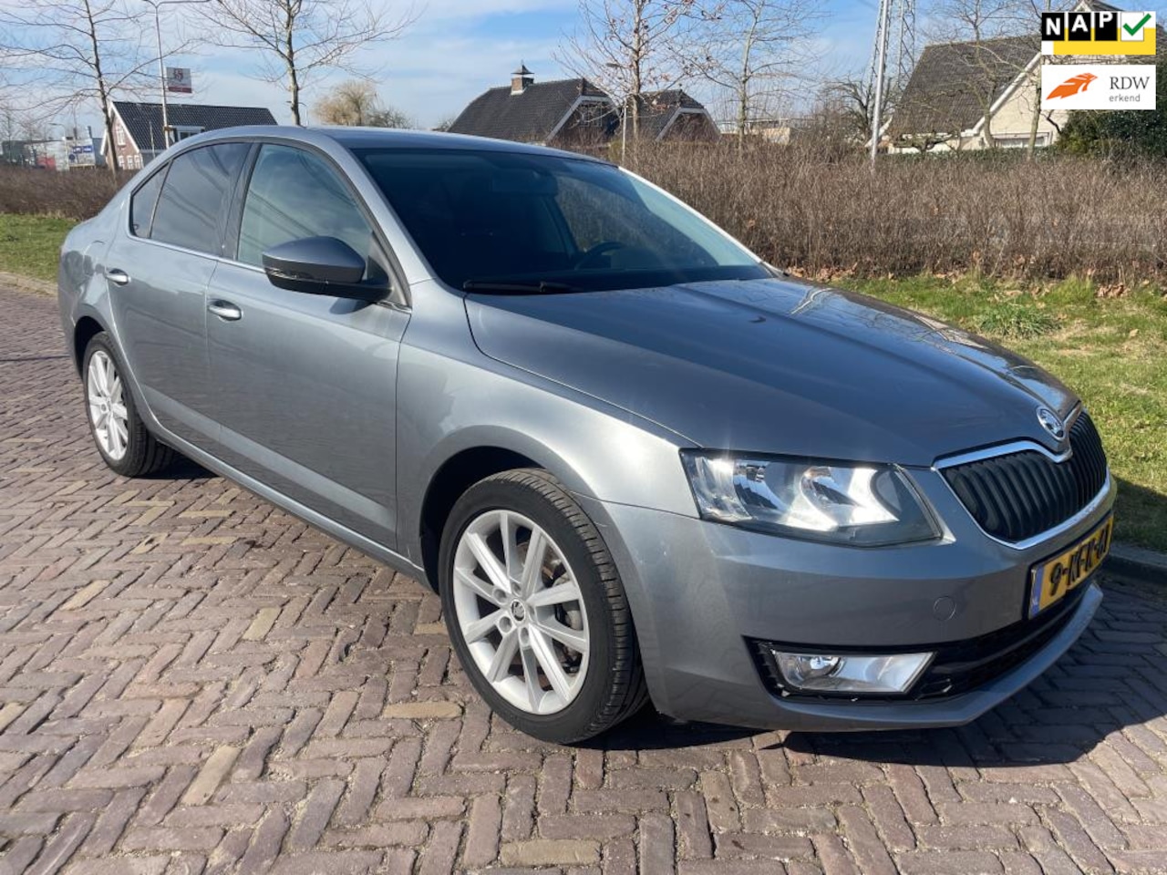 Skoda Octavia - 1.2 TSI Greentech Ambition Businessline-Navi - AutoWereld.nl