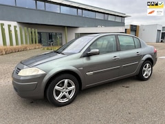 Renault Mégane - 2.0-16V Dynamique Luxe export