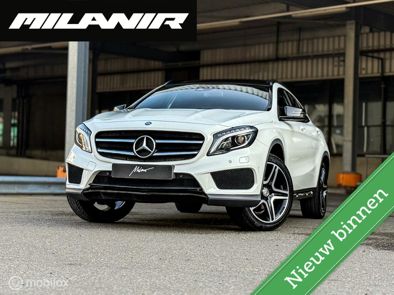 Mercedes-Benz GLA-Klasse - GLA200 AMG Line |Pano |Dodehoek|Trekhaak - AutoWereld.nl