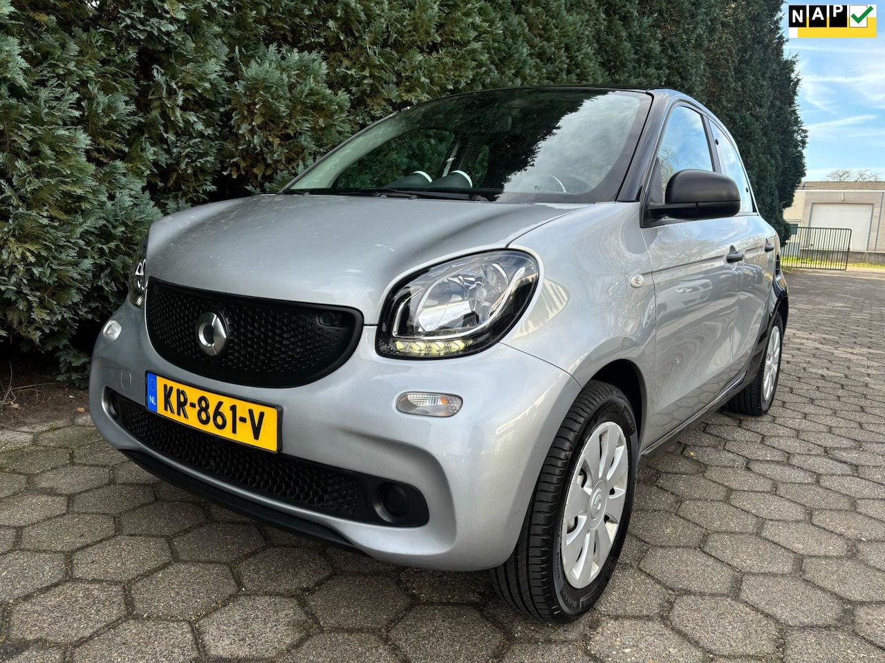 Smart Forfour - 1.0 Pure 1.0 Pure - AutoWereld.nl