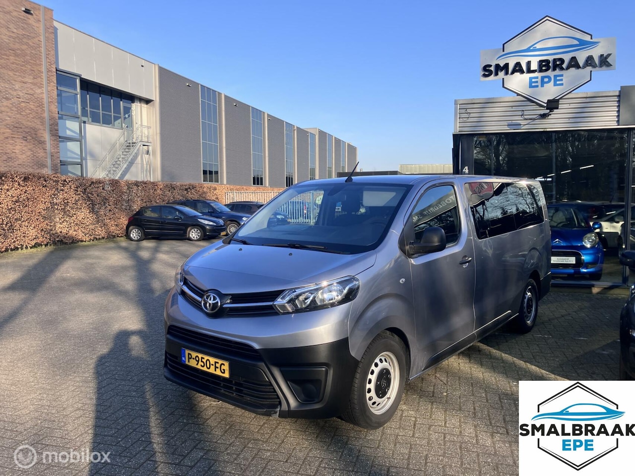 Toyota ProAce Shuttle - 1.5 D-4D Cool Long 1.5 D-4D Cool Long - AutoWereld.nl