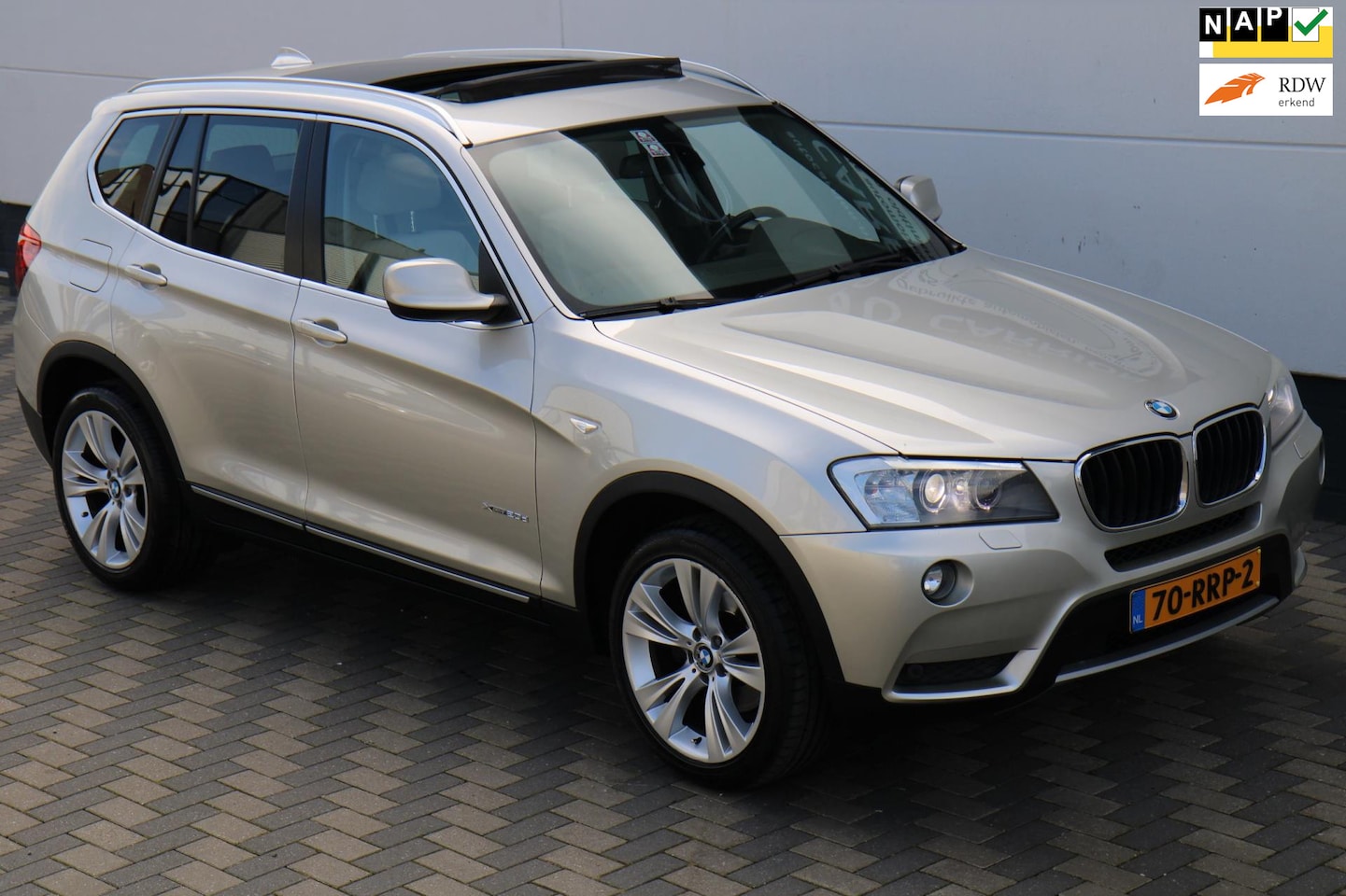 BMW X3 - XDrive20d High Executive Pano Xenon Navi Cruise NAP ! - AutoWereld.nl