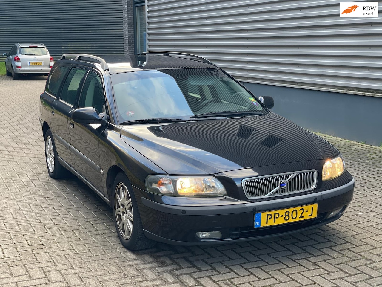 Volvo V70 - 2.4 D5 Diesel | 163 PK | APK 08.2025 - AutoWereld.nl