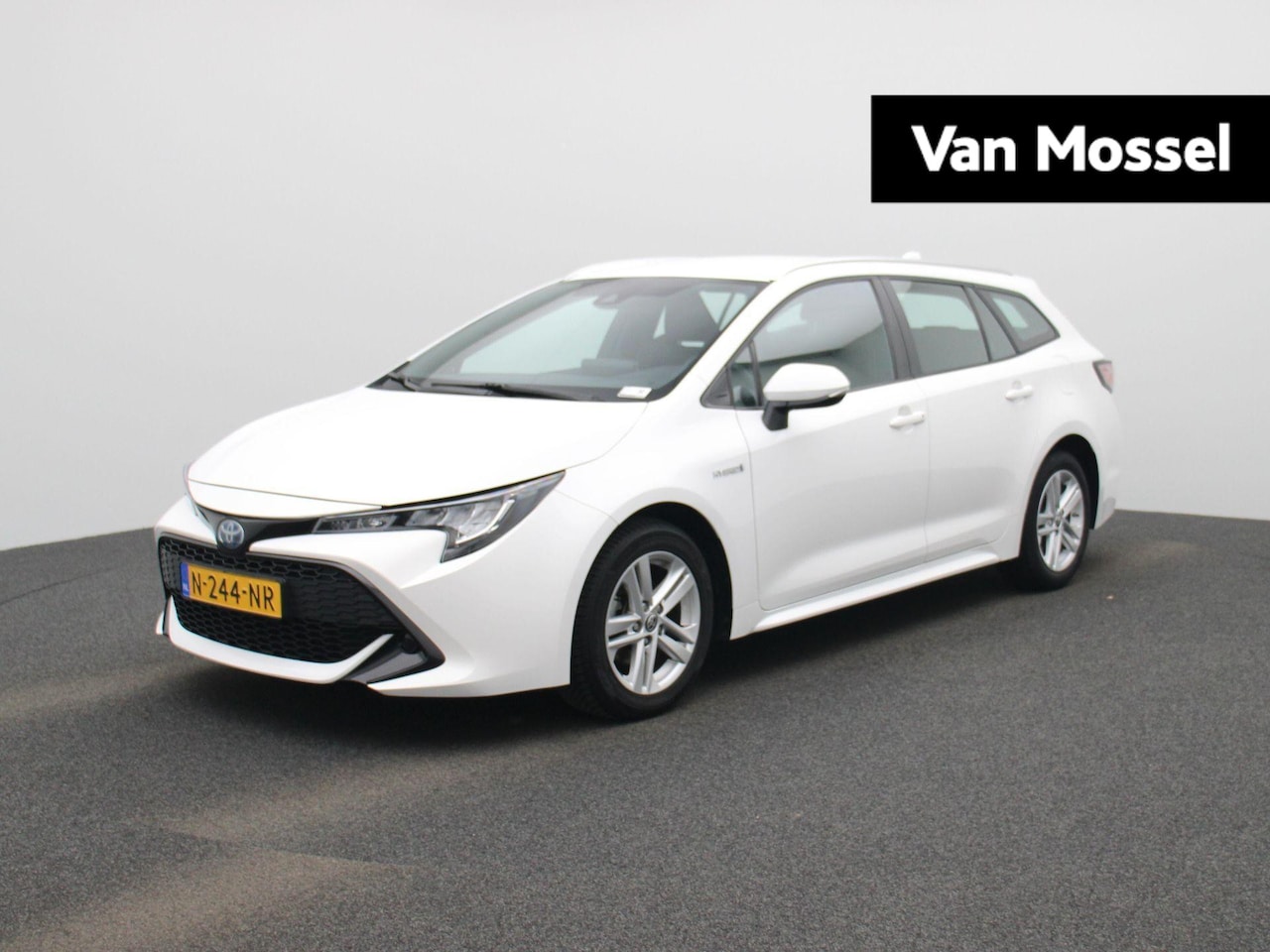 Toyota Corolla Touring Sports - 1.8 Hybrid Business | Automaat | DAB | Camera | Climate control | Cruise control | Bluetoo - AutoWereld.nl