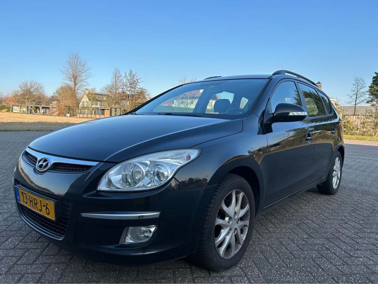 Hyundai i30 CW - 1.6i Style 1.6i Style - AutoWereld.nl