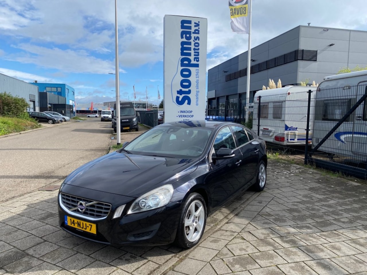 Volvo S60 - 2.0T Intro Ed. Clima Cruise PDC Navi Bluetooth - AutoWereld.nl