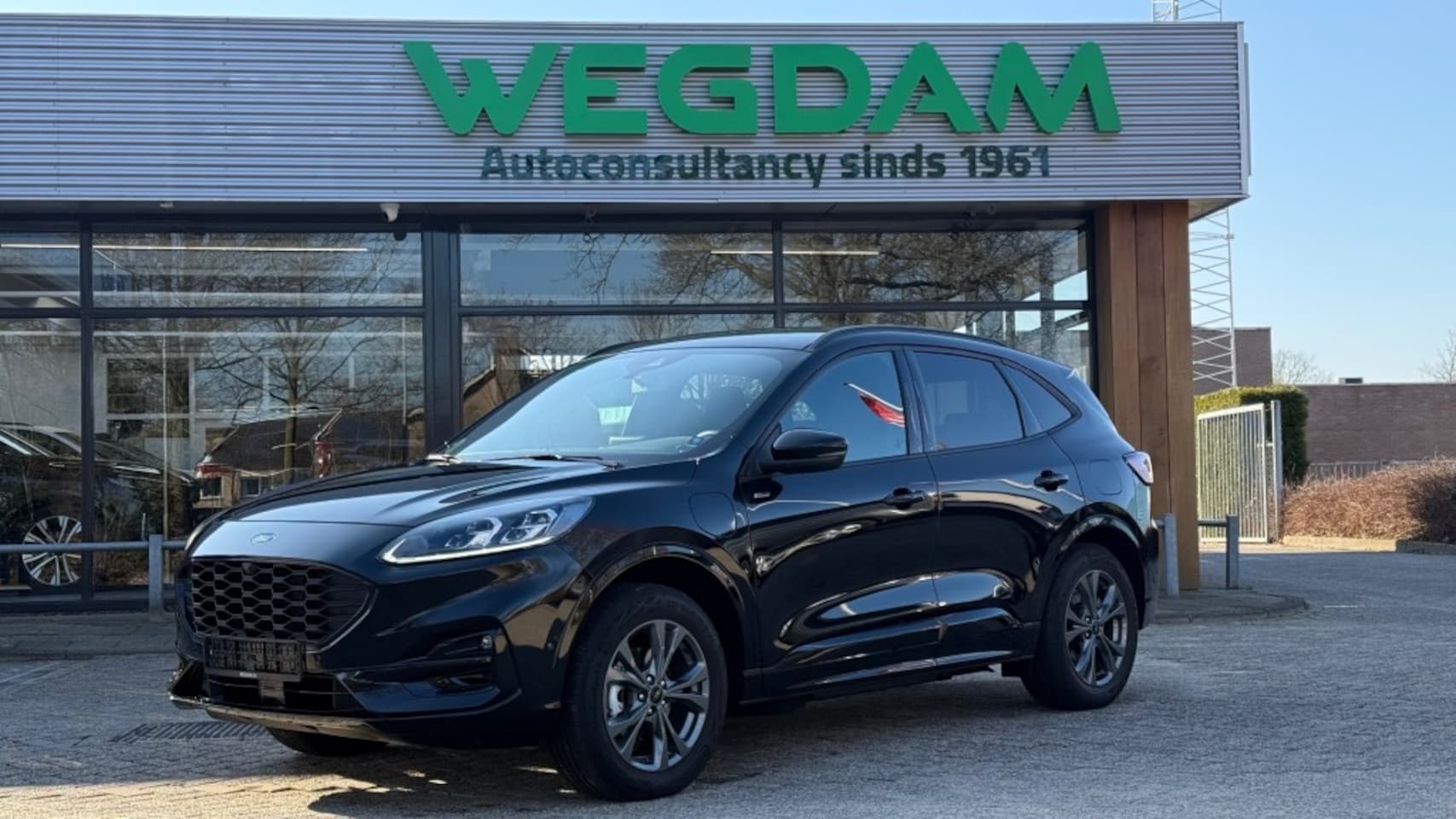 Ford Kuga - 2.5 PHEV ST-LINE X / Trekhaak+Driver+Winter pack - AutoWereld.nl