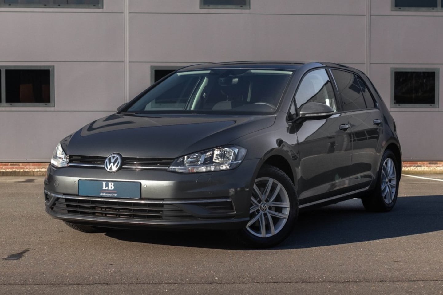 Volkswagen Golf - 7.5, 1.4 TSI, DSG, carplay, virtual, trekhaak - AutoWereld.nl