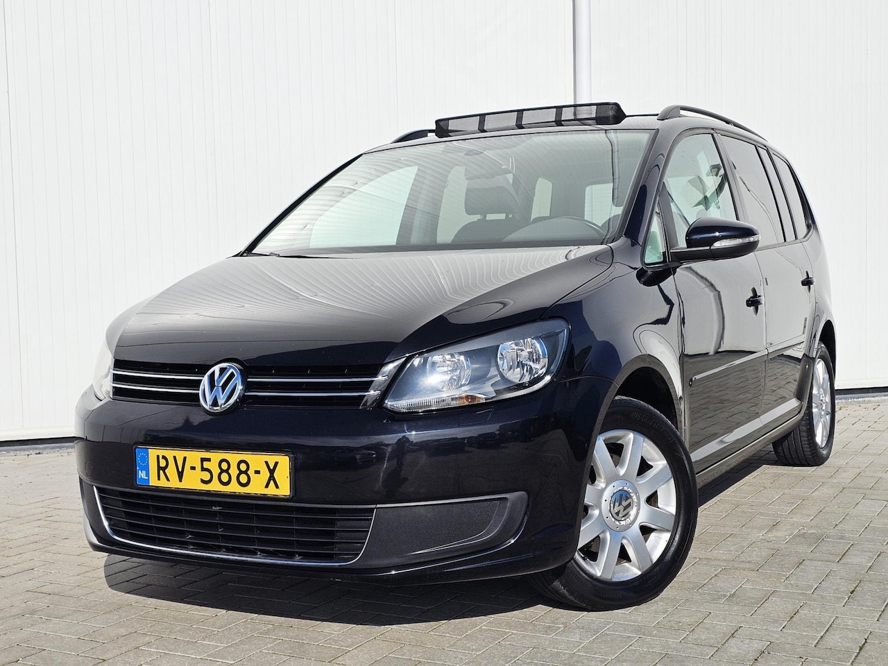 Volkswagen Touran - 1.4 TSI Highline Panoramadak/Stoelverw/Navi Nette Auto! - AutoWereld.nl