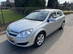 Opel Astra - 1.6 Business Airco Cruise Trekhaak Lm velgen