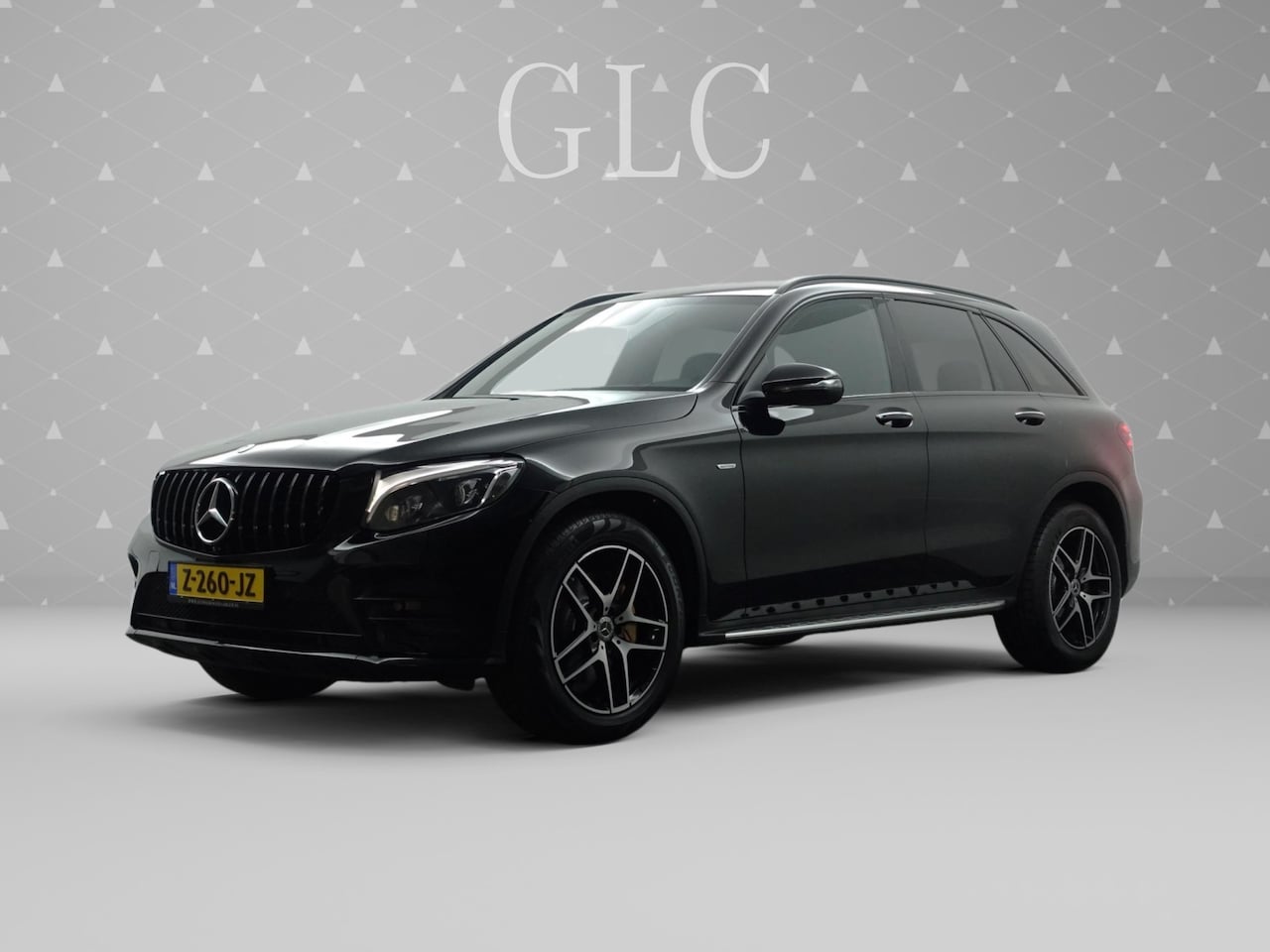 Mercedes-Benz GLC-klasse - 250 4MATIC AMG Premium Plus Aut- Night Package I Treeplanken I  Xenon Led I Stoelverwarmin - AutoWereld.nl