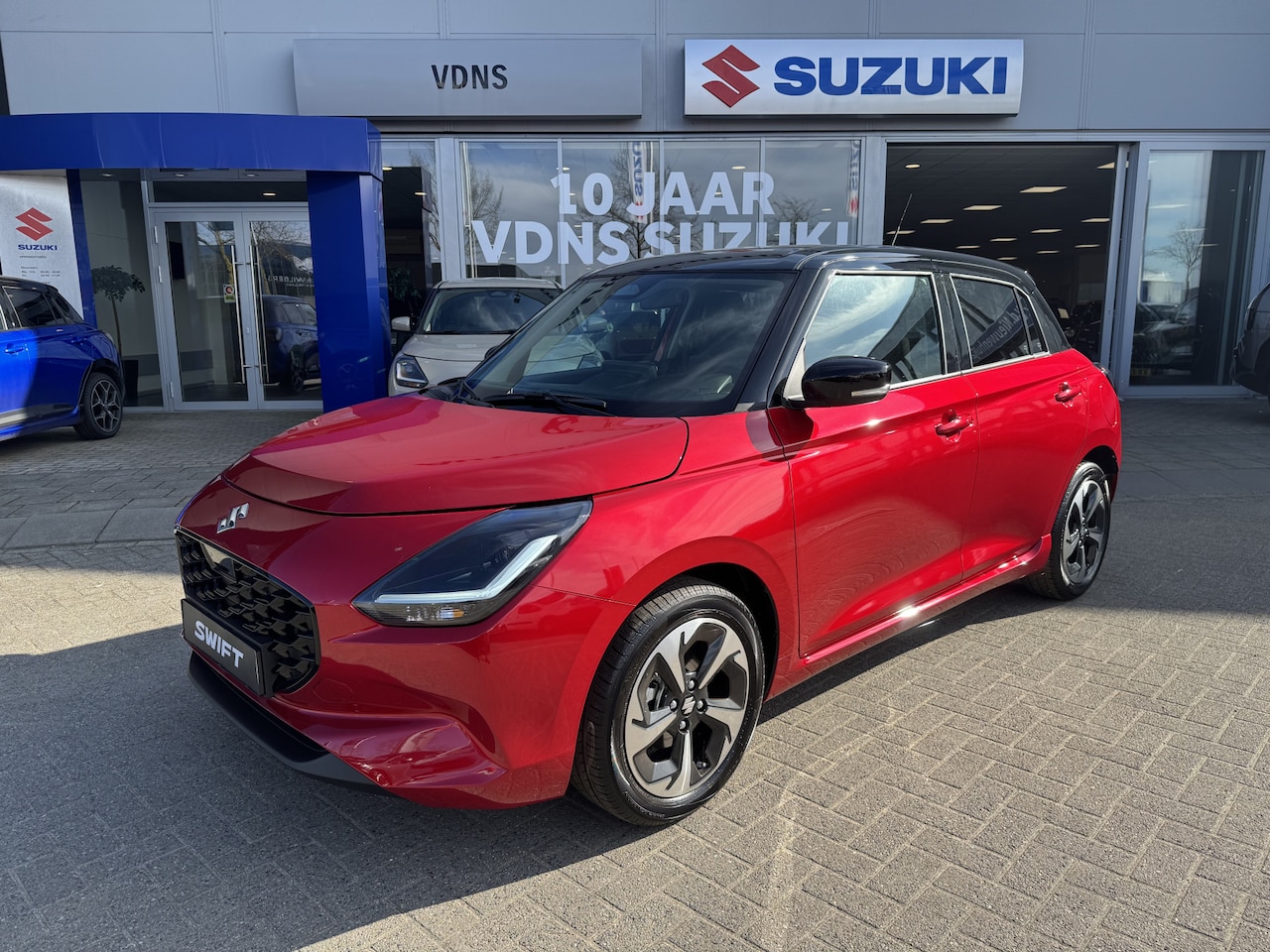 Suzuki Swift - 1.2 Style Smart Hybrid nu met €2.000 extra klantvoordeel Direct uit Voorraad leverbaar! in - AutoWereld.nl