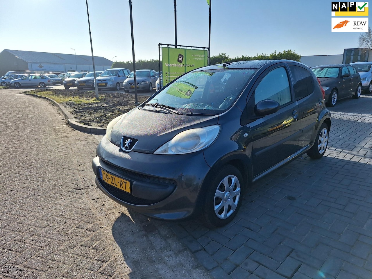 Peugeot 107 - 1.0-12V XS / Nette auto / Nieuwe APK - AutoWereld.nl