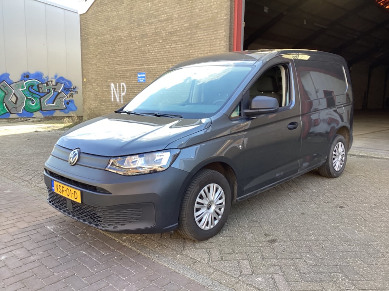 Volkswagen Caddy Cargo - 2.0 TDI Comfort | Trekhaak | Cruise Control | Betimmering | Airco | Parkeersensoren - AutoWereld.nl