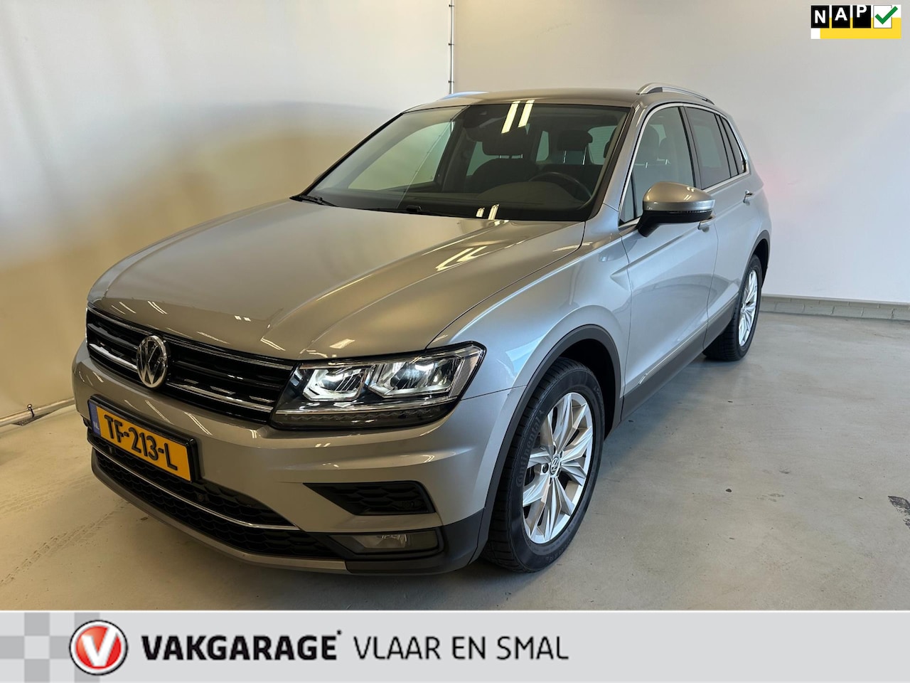 Volkswagen Tiguan - 1.4 TSI 4Motion Highline Automaat- 3d virtual cockpit-Adaptive cruisecontrole-Dealer onder - AutoWereld.nl