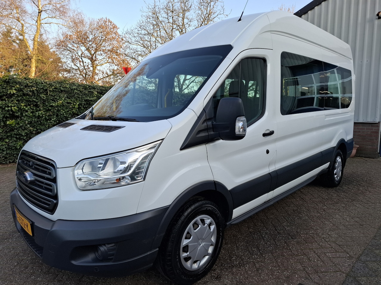 Ford Transit Kombi - 350 2.0 TDCI L2H3 20995.- INCL BTW 9-PERSOONS ROLSTOEL LIFT 130PK - AutoWereld.nl