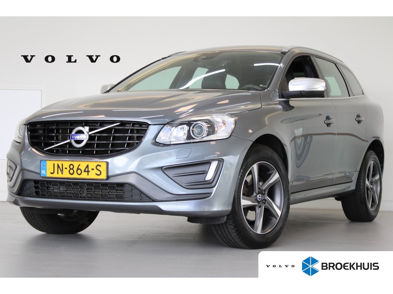 Volvo XC60 - T5 245PK R-Design | Power Seats | Stoelverwarming | Verwarmbare voorruit | Xenon | Power S - AutoWereld.nl