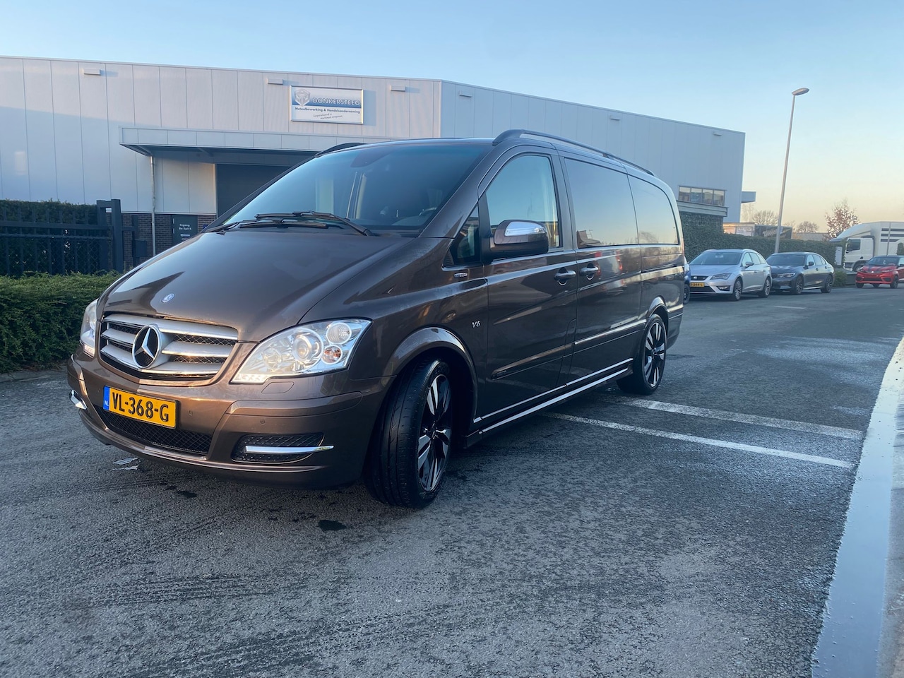 Mercedes-Benz Viano - 3.0 CDI Ambiente Edition DC Lang Turbo - AutoWereld.nl