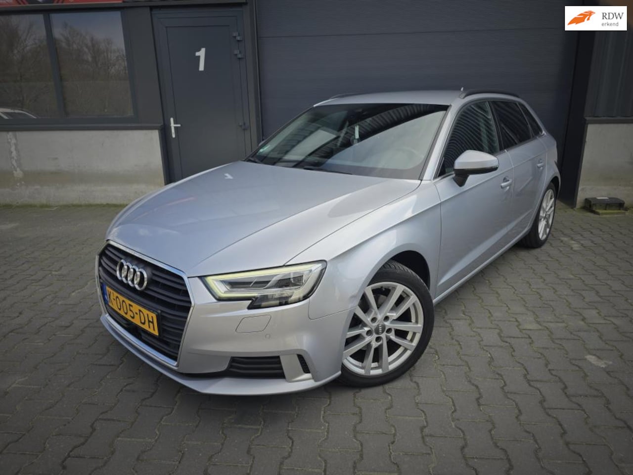 Audi A3 Sportback - 1.4 TFSI Ultra Dsg Virtual Acc Stoelverw. - AutoWereld.nl