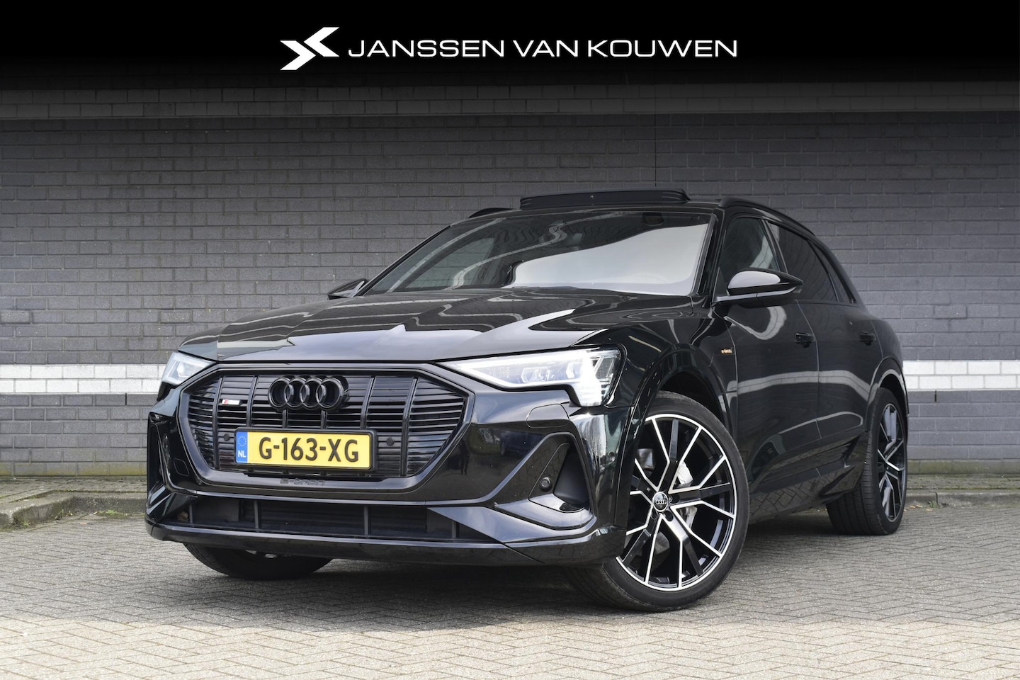 Audi e-tron - e-tron 50 quattro Launch edition Black 71 kWh / SOH 89% / Pano / S-Line / Stoelverwarming - AutoWereld.nl