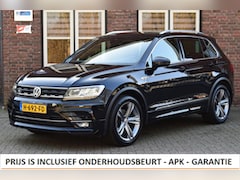 Volkswagen Tiguan - 1.5 TSI DSG Aut. R Line Trekhaak | Virtueel cockpit | App Connect