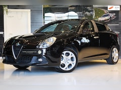 Alfa Romeo Giulietta - 1.4 Turbo - XENON - STOEL VERW - U CONNECT - PANO - NERO ETNA - ESPRESSO - 1E EIG - DEALER