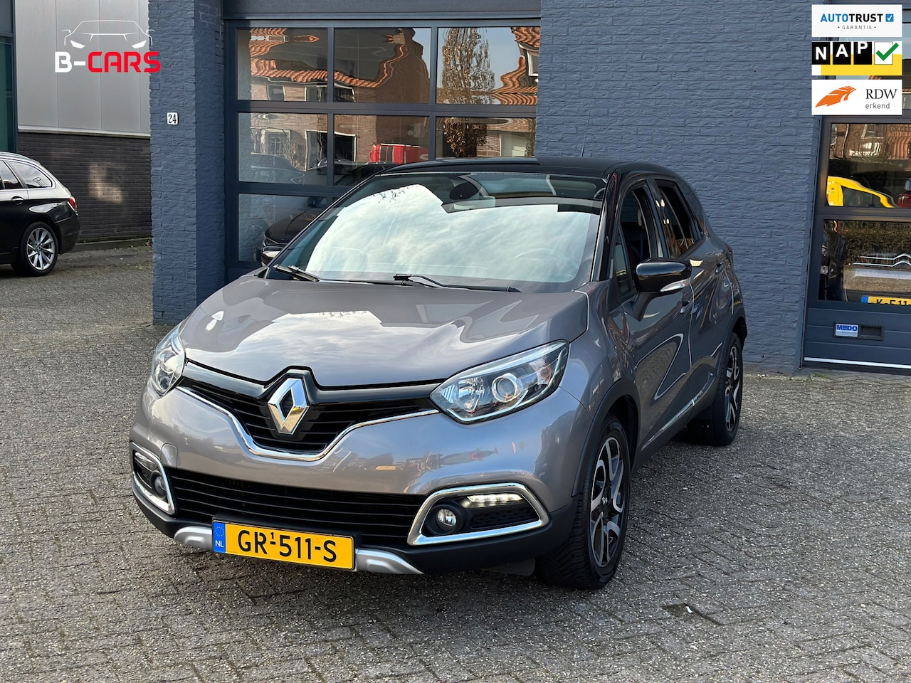 Renault Captur - 0.9 TCe Helly Hansen PDC|CAMERA|CRUISEC|NAVI|NAP - AutoWereld.nl