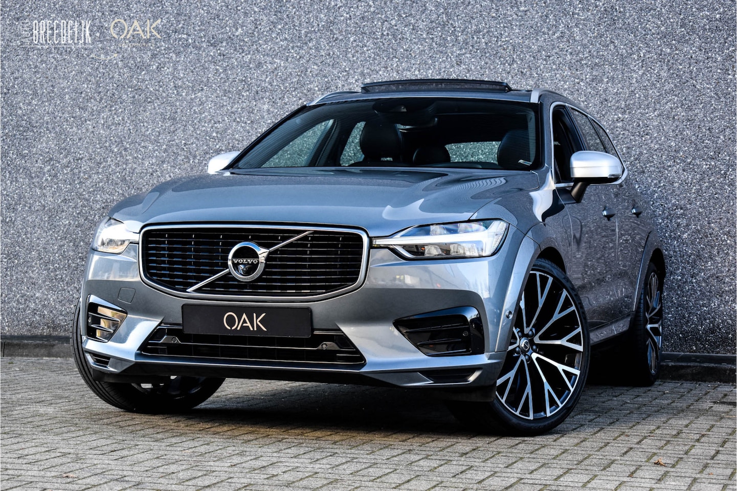 Volvo XC60 - 2.0 D4 AWD R-Design Aut. | Panorama | 22"LM | Leder/Alcantara | 360 Camera | NL Auto - AutoWereld.nl