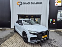 Audi Q8 - 60 TFSI e quattro S line Plug-in Hybride 22"/Elektr. Trekhaak/Camera