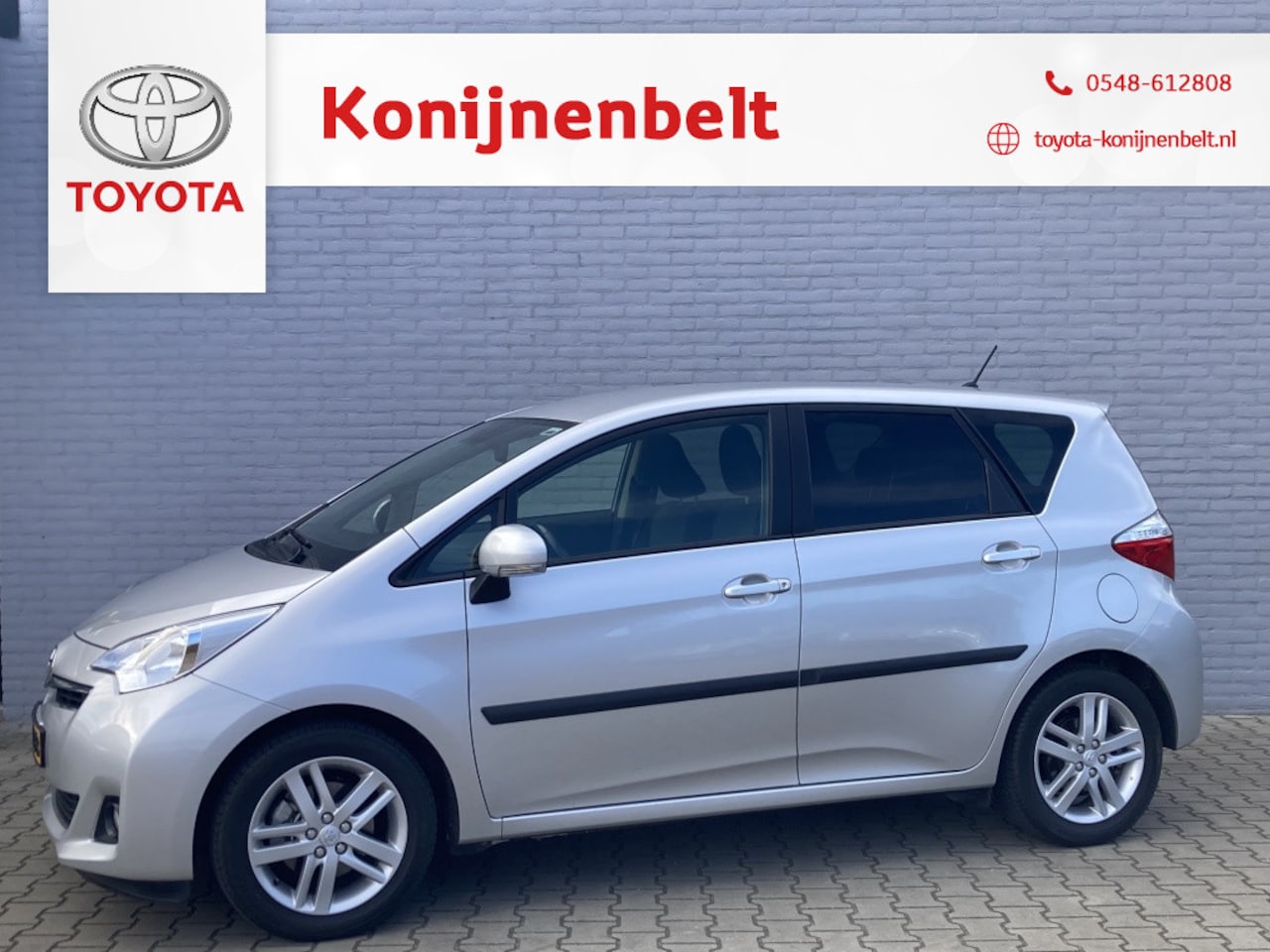 Toyota Verso S - 1.3 VVT-i Aspiration Automaat | Trekhaak | Camera | Metallic - AutoWereld.nl