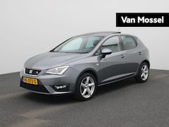 Seat Ibiza SC - 1.4 TDI FR Connect 90 PK | Panoramisch glazen schuif-/kanteldak | Parkeersensoren | Naviga