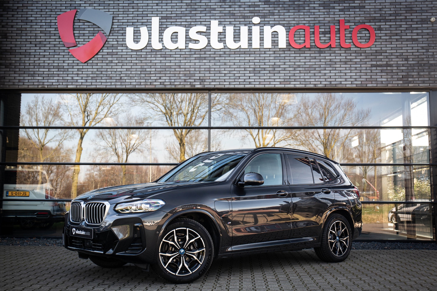 BMW X3 - xDrive30e High Executive M-Sport M-velgen, Adap. cruise, Elektrisch uitklapbare trekhaak - AutoWereld.nl