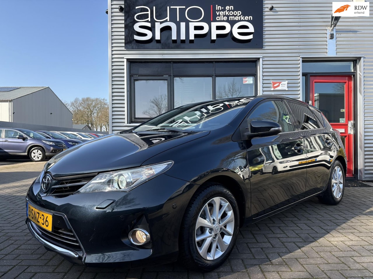 Toyota Auris - 1.6 Aspiration -CLIMA-VOLLEDER-STOELVERWARMING-NAVI-CAMERA-XENON-TREKHAAK-1300 KG TREKGEWI - AutoWereld.nl