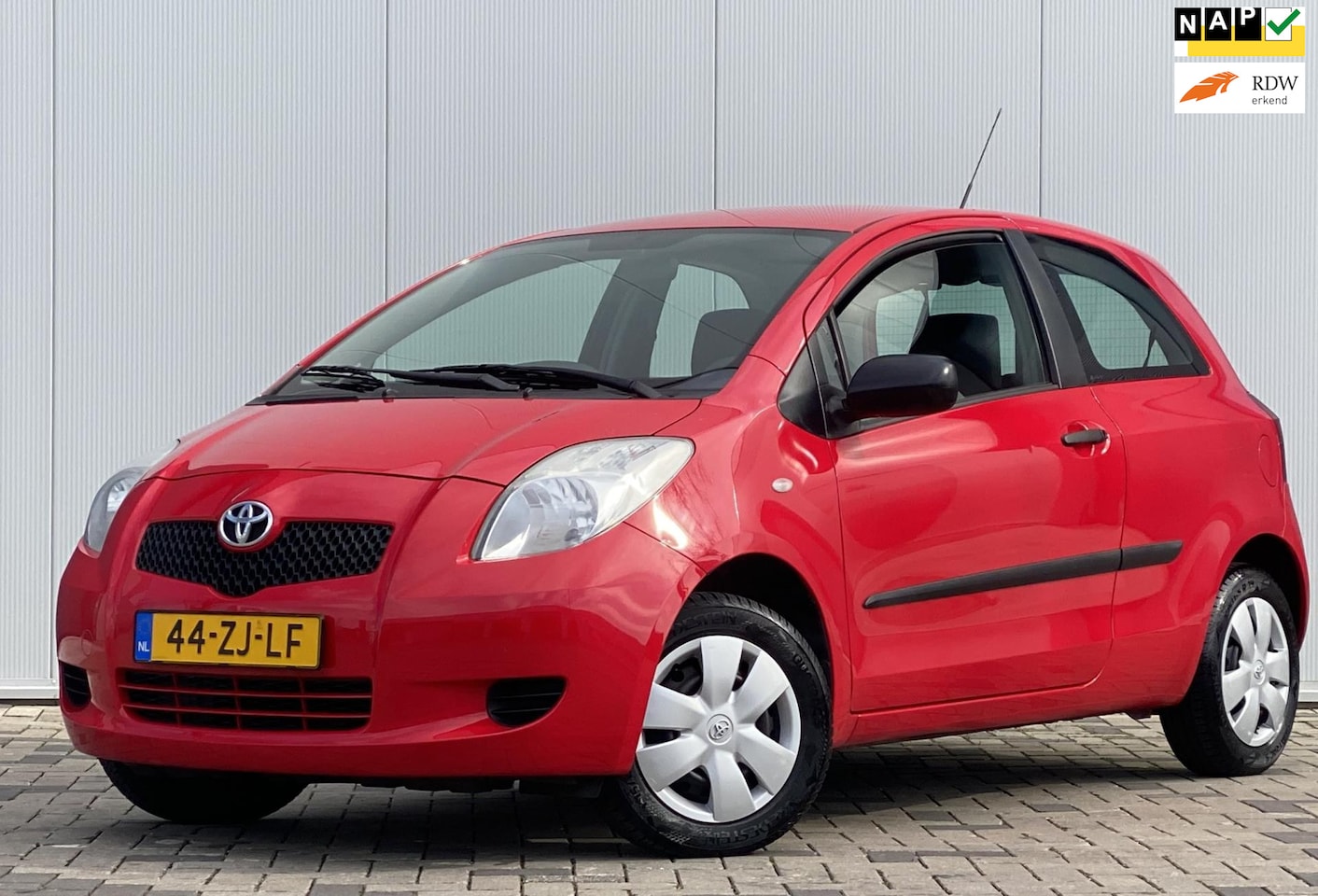 Toyota Yaris - 1.0 VVTi 3 DEURS 1STE EIGENAAR IN PERFECT STAAT - AutoWereld.nl