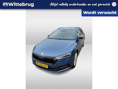 Skoda Octavia Combi - 1.0 e-TSI Sport Business / Navigatie / Parkeer sensoren achter / Lichtmetaal 18 inch