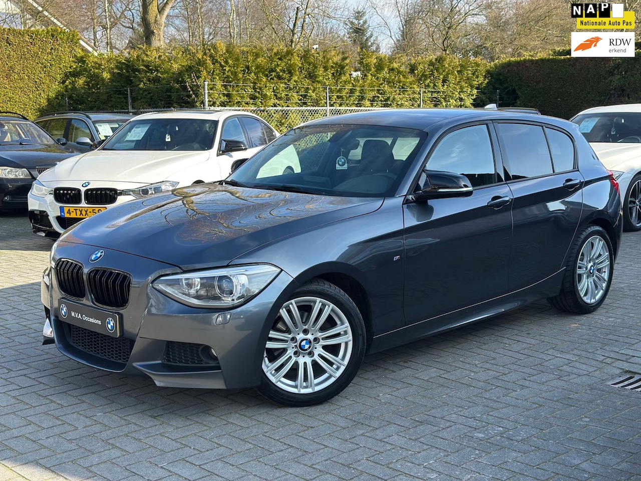 BMW 1-serie - 116i Executive M Sport|Ketting verv.|Groot Navi|Climate control|17 inch M|Nette staat... - AutoWereld.nl