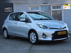 Toyota Yaris - 1.5 Full Hybrid Aspiration 5-deurs Automaat, airco/ climate control, navigatie, camera, bo