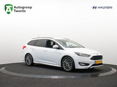 Ford Focus Wagon - 1.0 ST-Line | Trekhaak | Navigatie | Auto. inparkeren