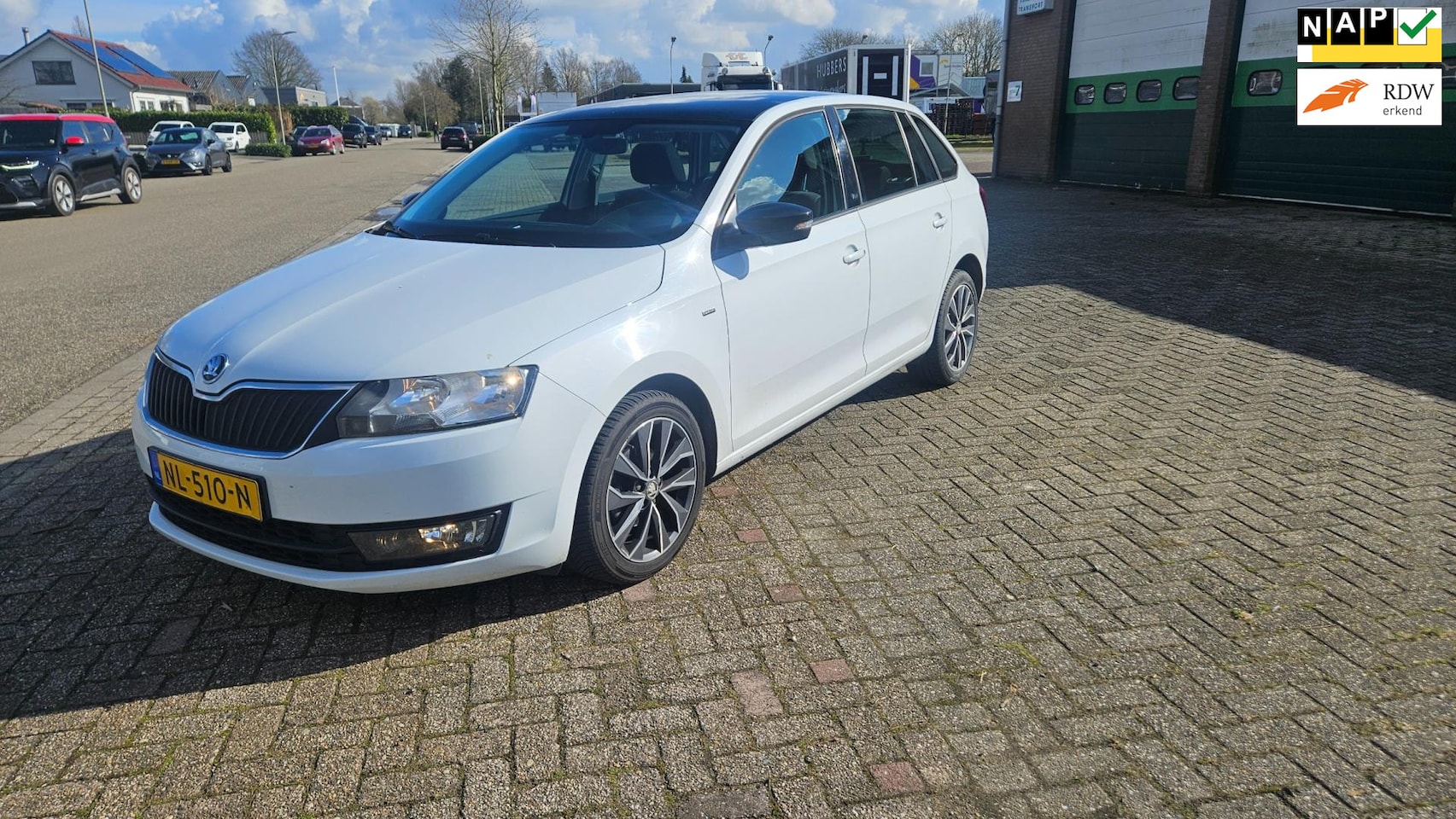 Skoda Rapid Spaceback - 1.2 TSI Greentech Drive panorama Navi,carplay. - AutoWereld.nl