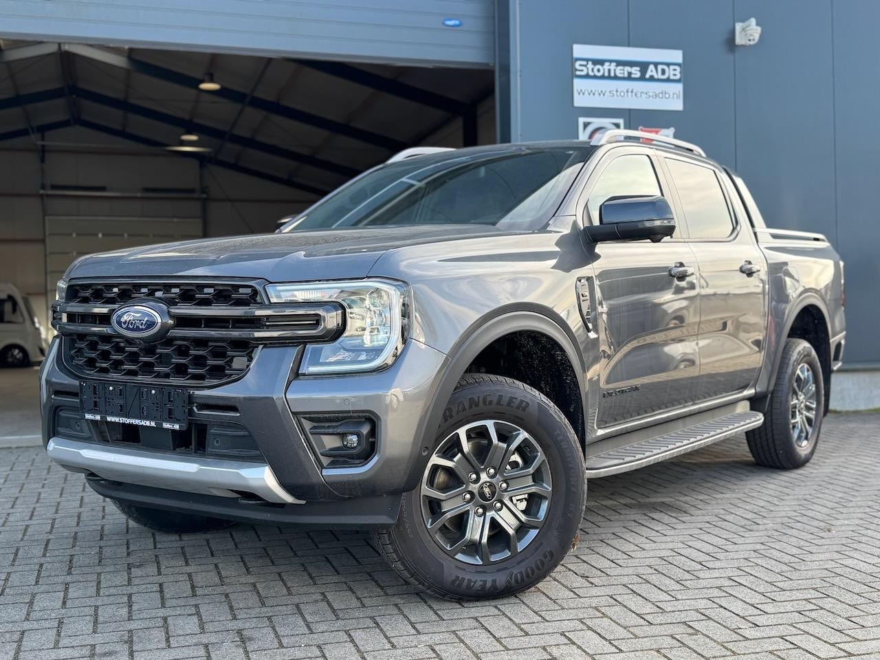 Ford Ranger - 3.0 V6 241pk Wildtrak Double Cab | BPM VRIJ | 2-zits | Trekhaak 3500KG | Elekt. Rollo | 36 - AutoWereld.nl