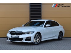 BMW 3-serie - 320i Executive Edition * M Sportpakket * LED * 18 Inch * Head-up * Trekhaak