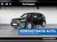 BMW X1 - xDrive25e | Trekhaak met elektrisch wegklapbare kogel | Glazen panoramadak