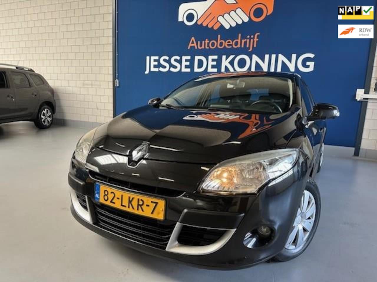 Renault Mégane - 1.6 Expression 1.6 Expression,bj.2010,kleur:grijs ! 5 deurs hatchback ! APK tot 02/2026 en NAP met 203950 - AutoWereld.nl