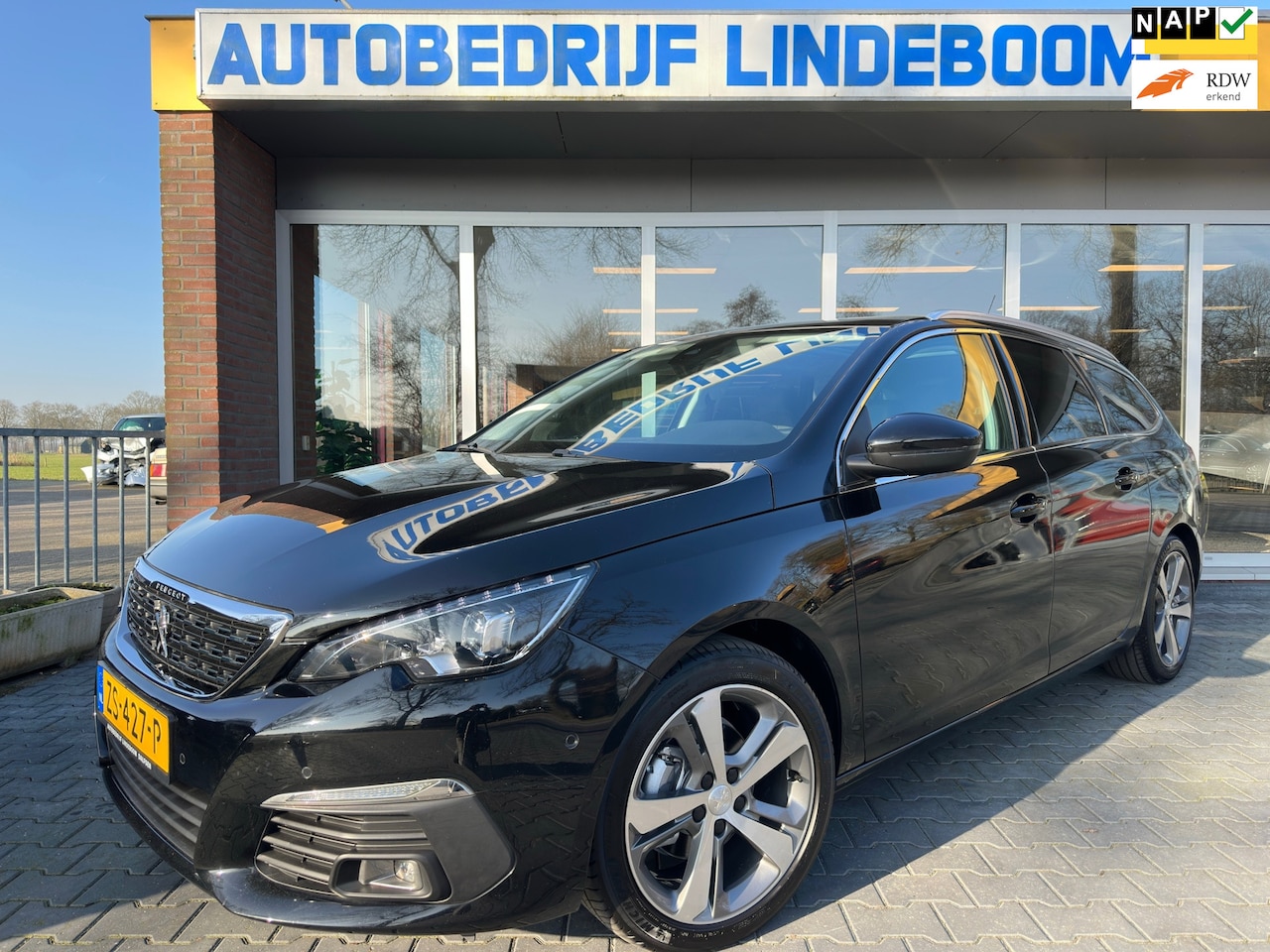 Peugeot 308 SW - 1.2 PureTech Leer/Panoramadak/Dodehoek detectie/Achteruitrij Camera - AutoWereld.nl